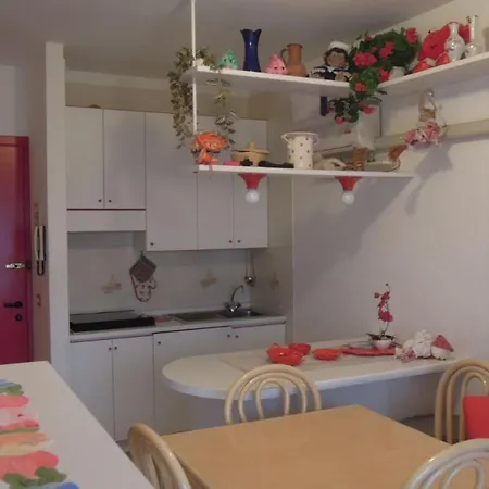 アパート Modern Flat For 6 Guests With Swimming Pool *